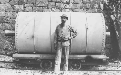 Glazing barrel, Moses Campbell